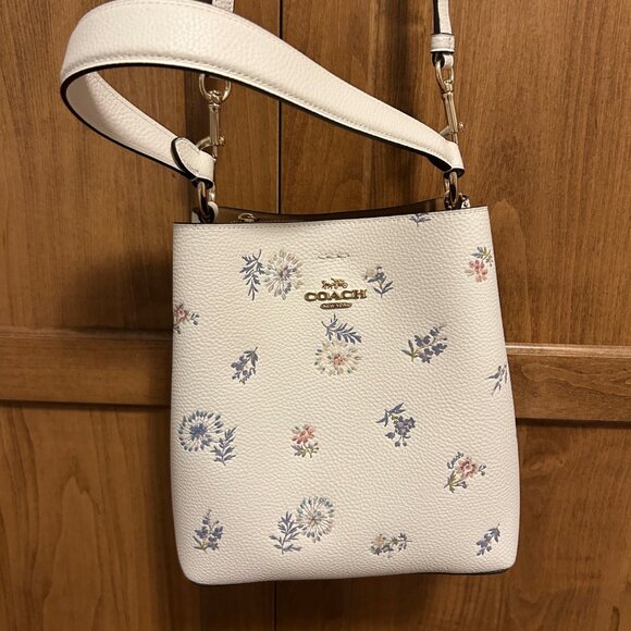 Coach Floral Bucket Bag - Picture 2 of 2